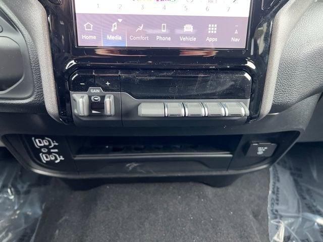 2026 RAM Ram 2500 RAM 2500 TRADESMAN CREW CAB 4X4 8' BOX