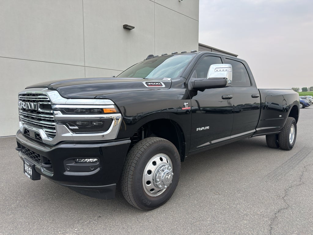 2026 RAM Ram 3500 RAM 3500 LARAMIE CREW CAB 4X4 8' BOX