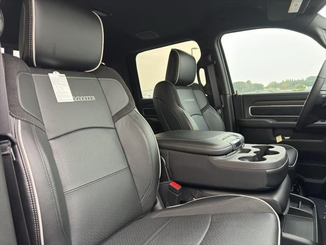 2026 RAM Ram 3500 RAM 3500 LARAMIE CREW CAB 4X4 8' BOX