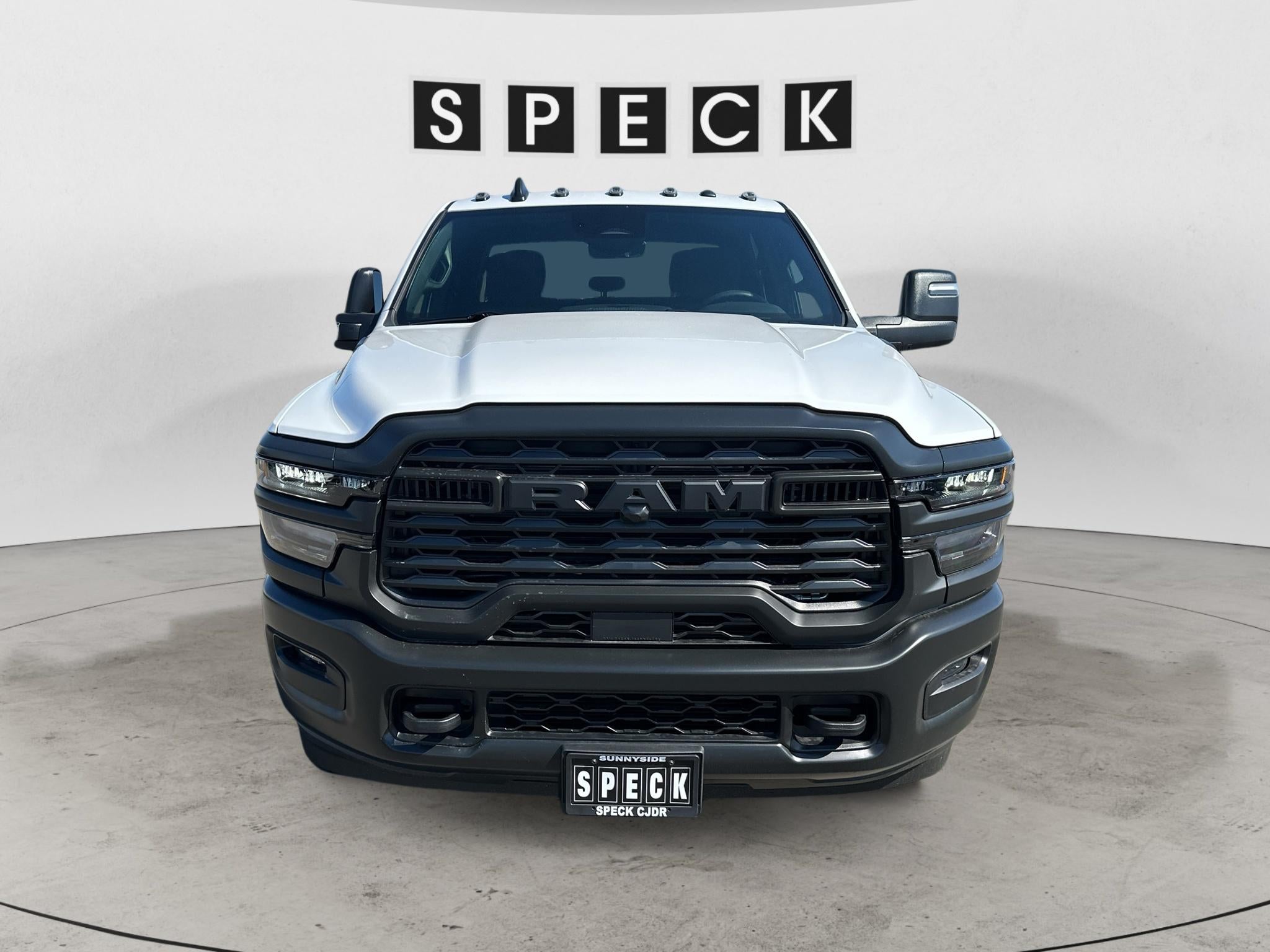 2026 RAM Ram 3500 Chassis Cab RAM 3500 TRADESMAN CREW CAB CHASSIS 4X4 60' CA