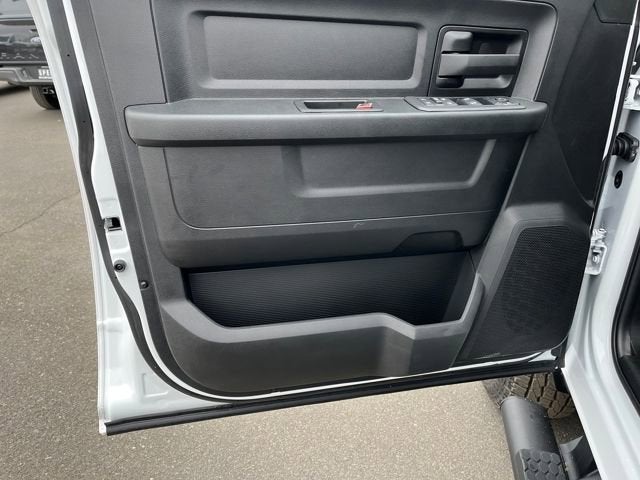 2026 RAM Ram 3500 Chassis Cab RAM 3500 TRADESMAN CREW CAB CHASSIS 4X4 60' CA