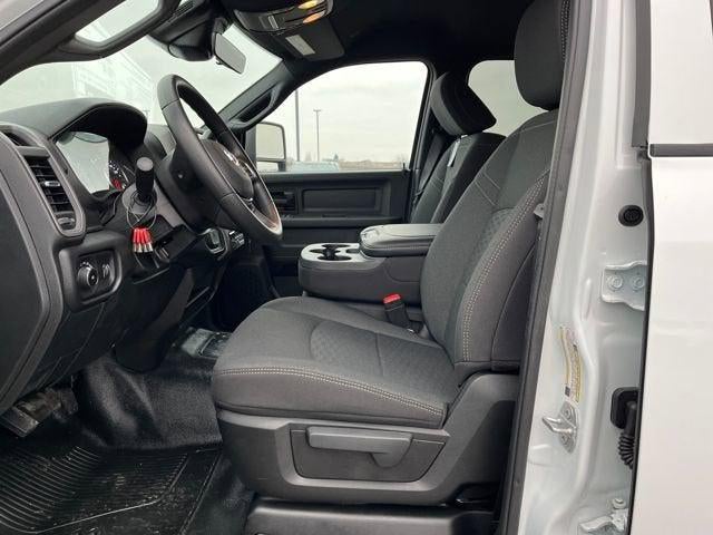 2026 RAM Ram 3500 Chassis Cab RAM 3500 TRADESMAN CREW CAB CHASSIS 4X4 60' CA