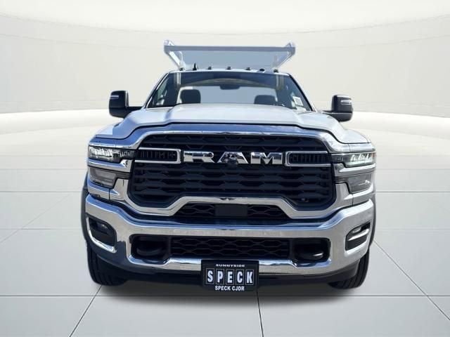 2026 RAM Ram 5500 Chassis Cab RAM 5500 TRADESMAN CHASSIS REGULAR CAB 4X4 84' CA