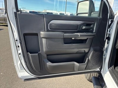 2026 RAM Ram 5500 Chassis Cab RAM 5500 TRADESMAN CHASSIS REGULAR CAB 4X4 84' CA