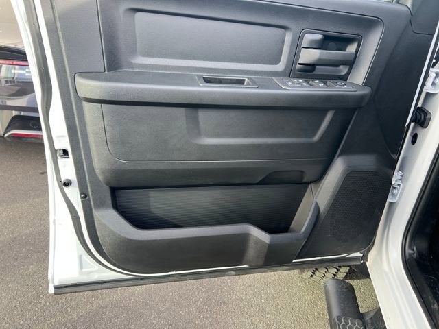 2025 RAM Ram 5500 Chassis Cab RAM 5500 TRADESMAN CHASSIS CREW CAB 4X4 84' CA