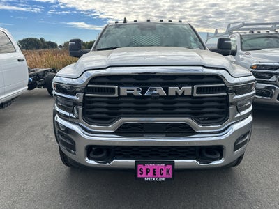 2025 RAM Ram 5500 Chassis Cab RAM 5500 TRADESMAN CHASSIS CREW CAB 4X4 84' CA
