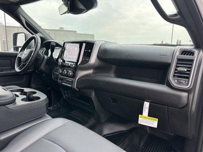 2025 RAM Ram 5500 Chassis Cab RAM 5500 TRADESMAN CHASSIS CREW CAB 4X4 84' CA