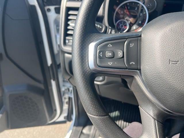 2025 RAM Ram 5500 Chassis Cab RAM 5500 TRADESMAN CHASSIS CREW CAB 4X4 84' CA