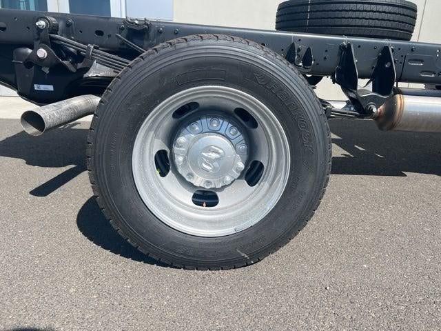 2025 RAM Ram 5500 Chassis Cab RAM 5500 TRADESMAN CHASSIS CREW CAB 4X4 84' CA