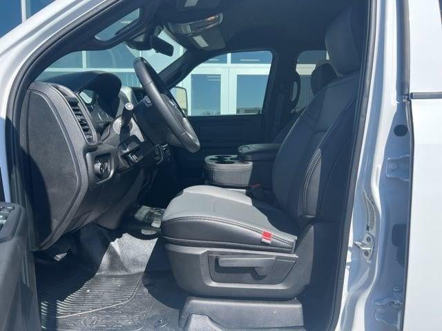 2025 RAM Ram 5500 Chassis Cab RAM 5500 TRADESMAN CHASSIS CREW CAB 4X4 84' CA