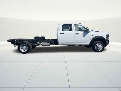 2025 RAM Ram 5500 Chassis Cab RAM 5500 TRADESMAN CHASSIS CREW CAB 4X4 84' CA