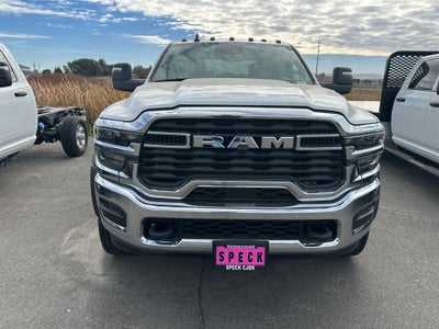 2025 RAM Ram 5500 Chassis Cab RAM 5500 TRADESMAN CHASSIS CREW CAB 4X4 84' CA