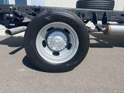2025 RAM Ram 5500 Chassis Cab RAM 5500 TRADESMAN CHASSIS CREW CAB 4X4 84' CA
