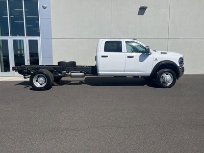 2025 RAM Ram 5500 Chassis Cab RAM 5500 TRADESMAN CHASSIS CREW CAB 4X4 84' CA