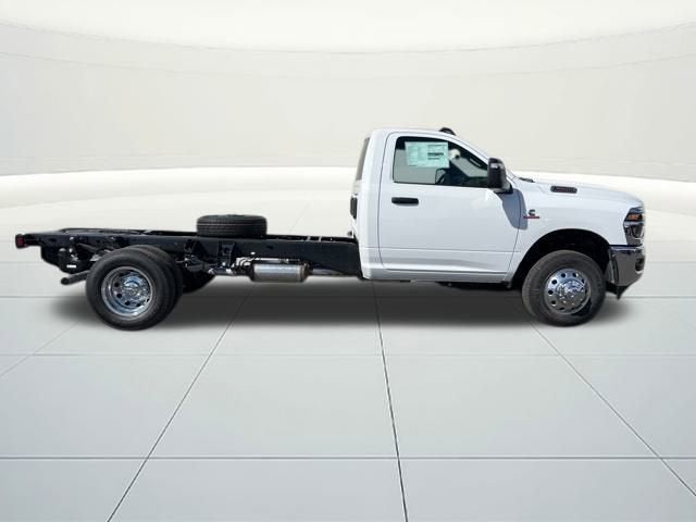 2026 RAM Ram 3500 Chassis Cab RAM 3500 TRADESMAN CHASSIS REGULAR CAB 4X4 84' CA