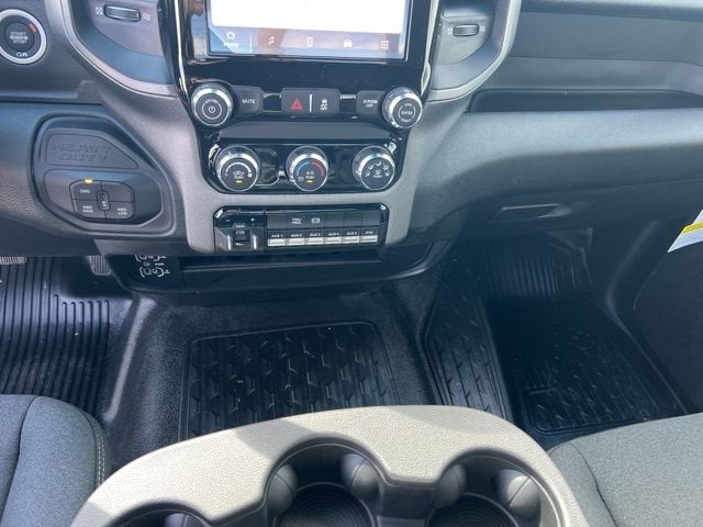 2026 RAM Ram 3500 Chassis Cab RAM 3500 TRADESMAN CHASSIS REGULAR CAB 4X4 84' CA