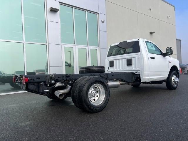 2026 RAM Ram 3500 Chassis Cab RAM 3500 TRADESMAN CHASSIS REGULAR CAB 4X4 84' CA