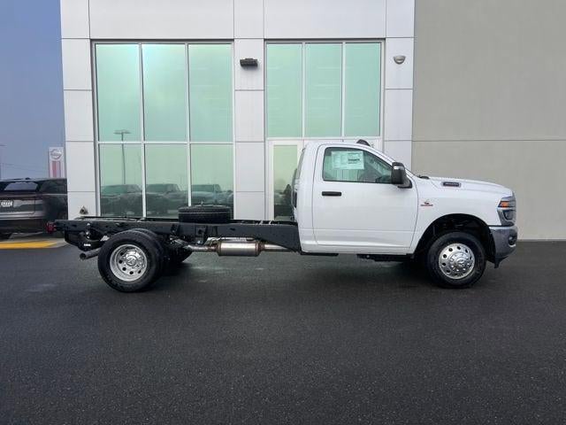 2026 RAM Ram 3500 Chassis Cab RAM 3500 TRADESMAN CHASSIS REGULAR CAB 4X4 84' CA