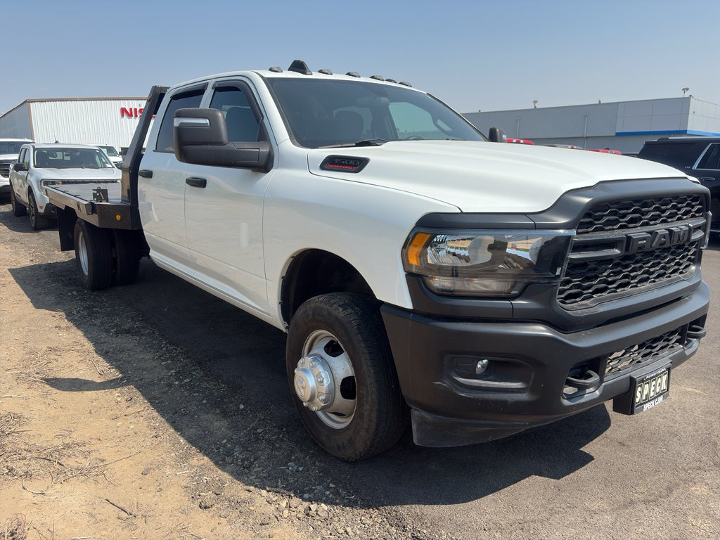 2023 RAM 3500 Chassis Tradesman/SLT/Laramie/Limited