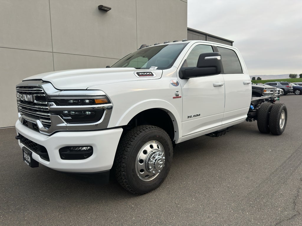 2026 RAM Ram 3500 Chassis Cab RAM 3500 BIG HORN CREW CAB CHASSIS 4X4 60' CA