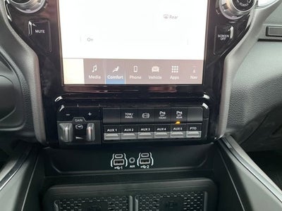 2026 RAM Ram 3500 Chassis Cab RAM 3500 BIG HORN CREW CAB CHASSIS 4X4 60' CA