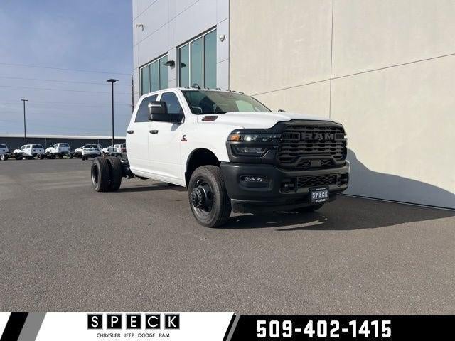 2026 RAM Ram 3500 Chassis Cab RAM 3500 TRADESMAN CREW CAB CHASSIS 4X4 60' CA