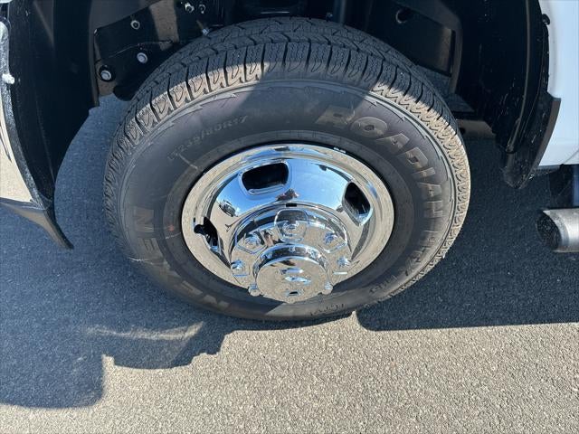 2026 RAM Ram 3500 Chassis Cab RAM 3500 TRADESMAN CREW CAB CHASSIS 4X4 60' CA