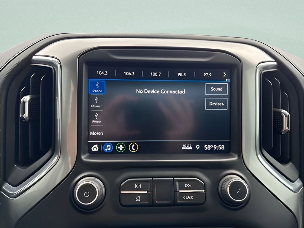 2022 Chevrolet Silverado 1500 LTD 4WD Crew Cab Standard Bed LT