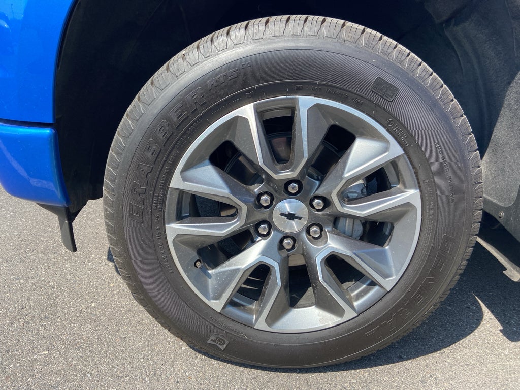 2025 Chevrolet Silverado RST