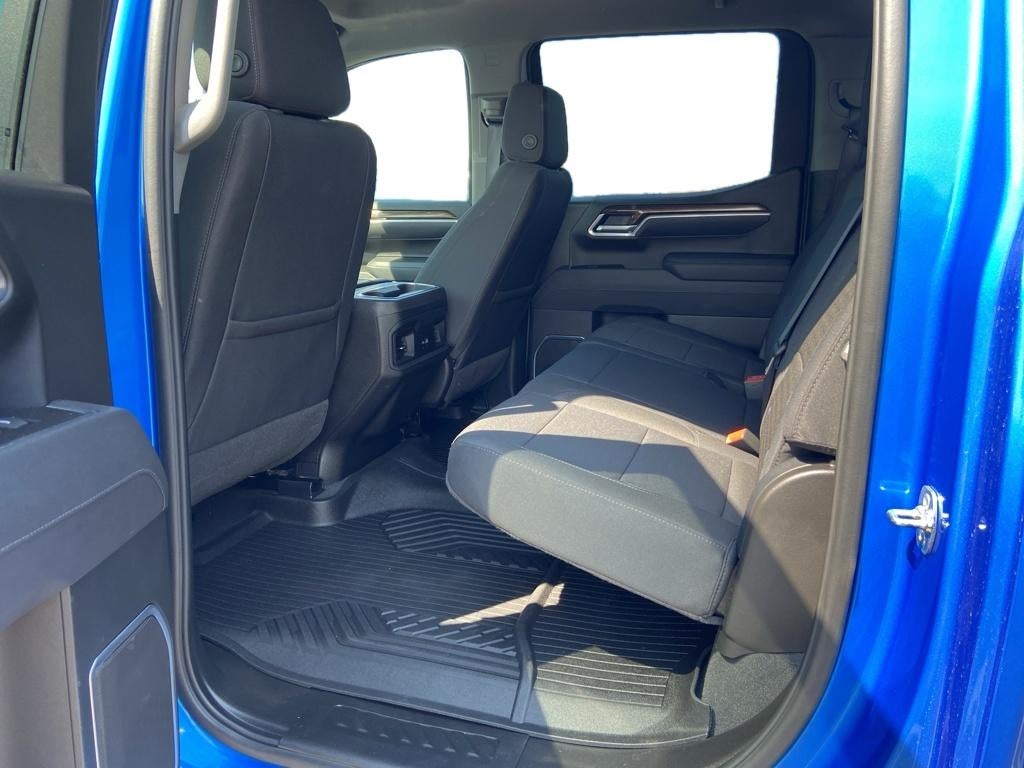 2025 Chevrolet Silverado RST