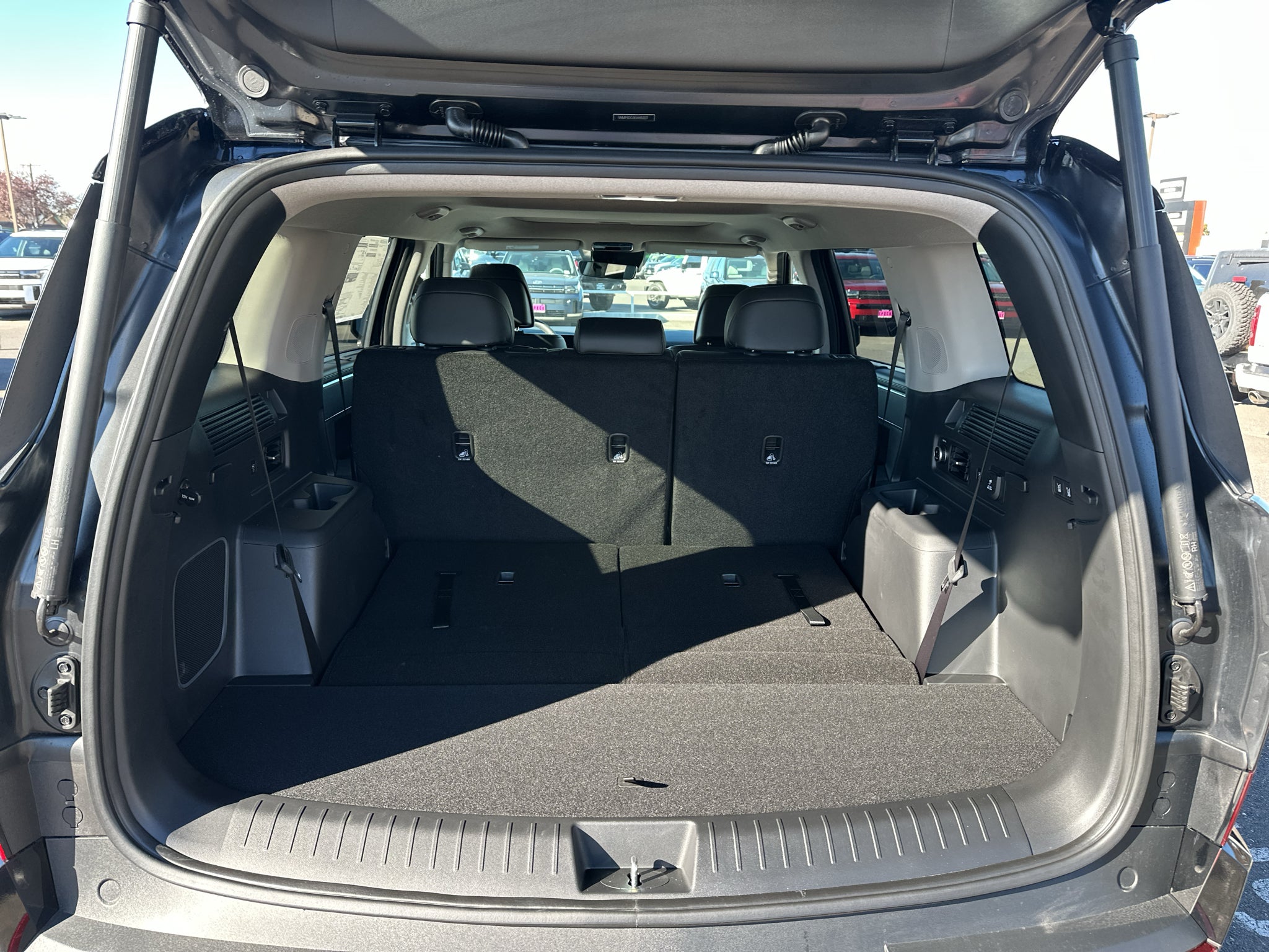 2027 Hyundai Santa Fe Hybrid Limited 7P