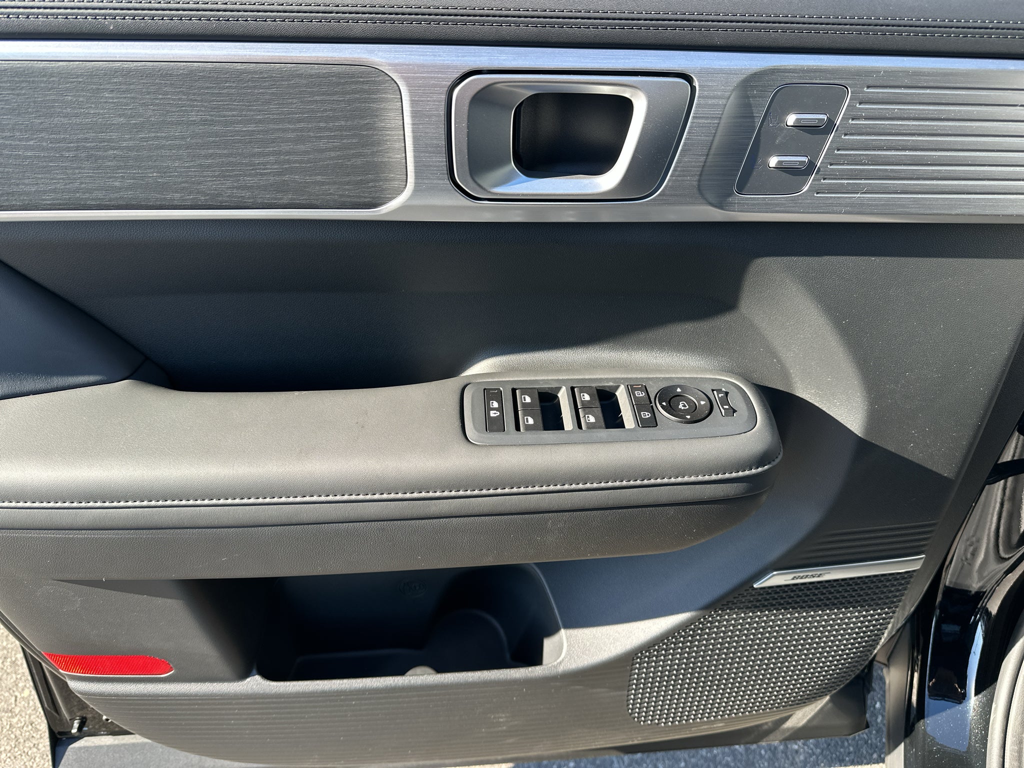2027 Hyundai Santa Fe Hybrid Limited 7P
