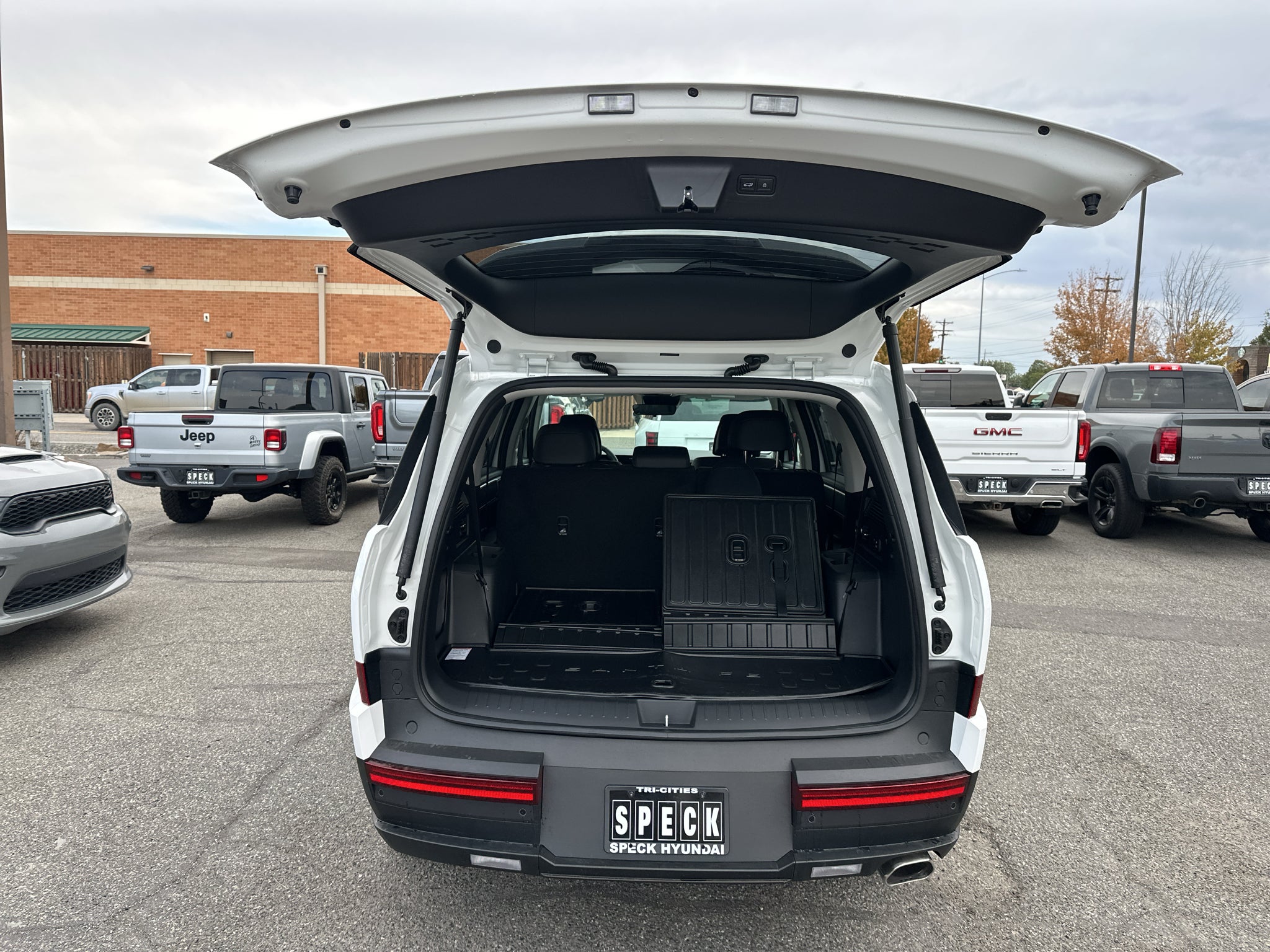 2027 Hyundai Santa Fe XRT