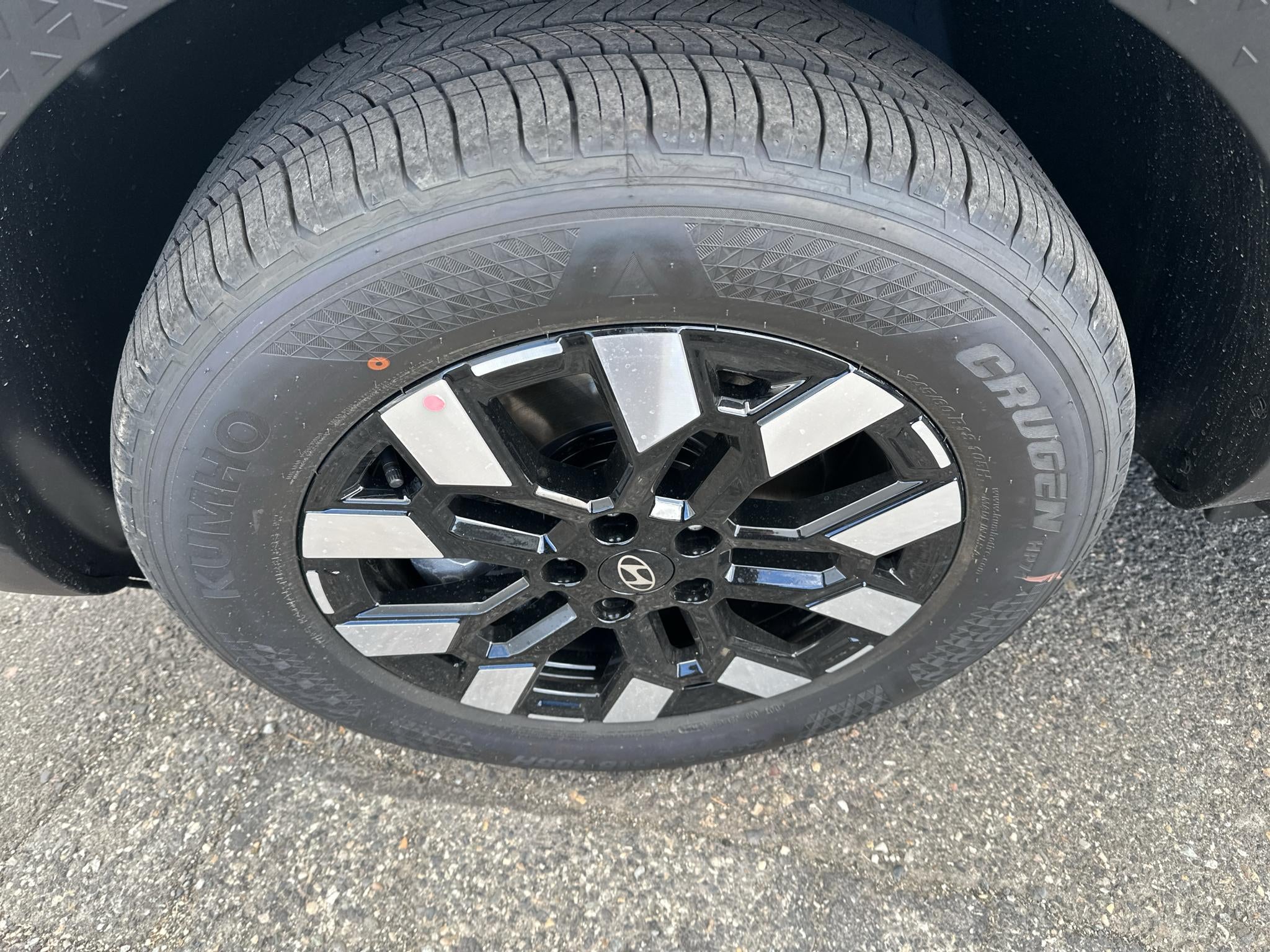 2027 Hyundai Santa Cruz SEL Activity