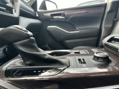 2022 Toyota Highlander Limited