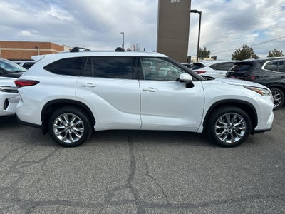 2022 Toyota Highlander Limited