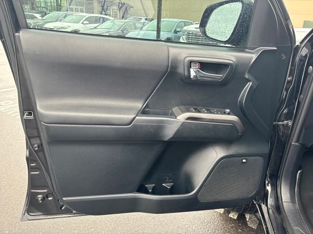 2017 Toyota Tacoma SR5 V6