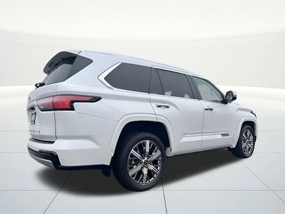 2024 Toyota Sequoia SR5