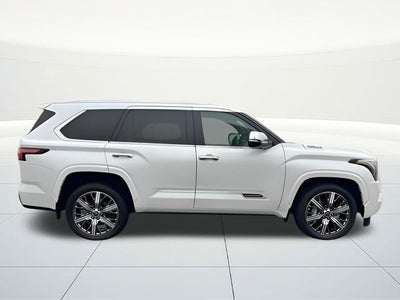 2024 Toyota Sequoia SR5