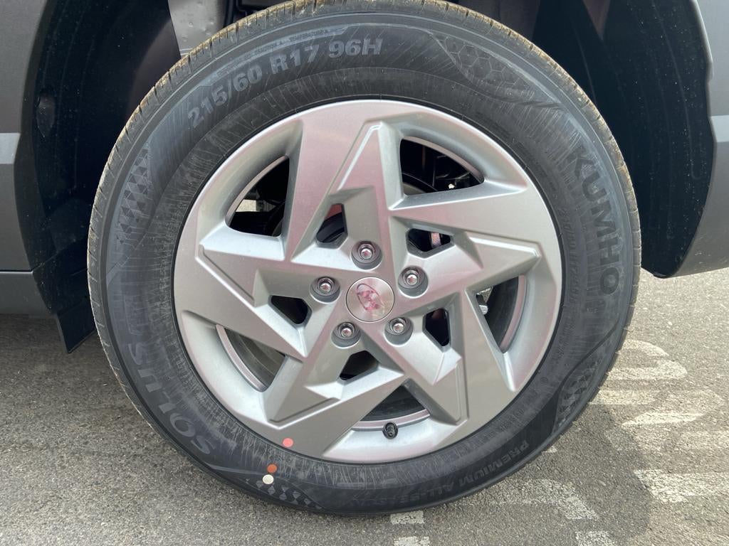 2027 Hyundai Kona SE