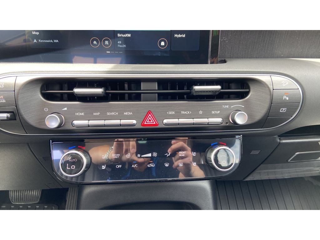 2026 Hyundai Palisade Hybrid SEL Premium 8P