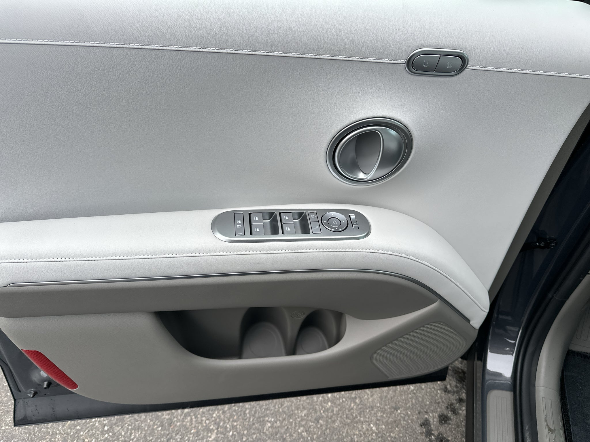 2026 Hyundai Palisade Hybrid SEL Premium 8P