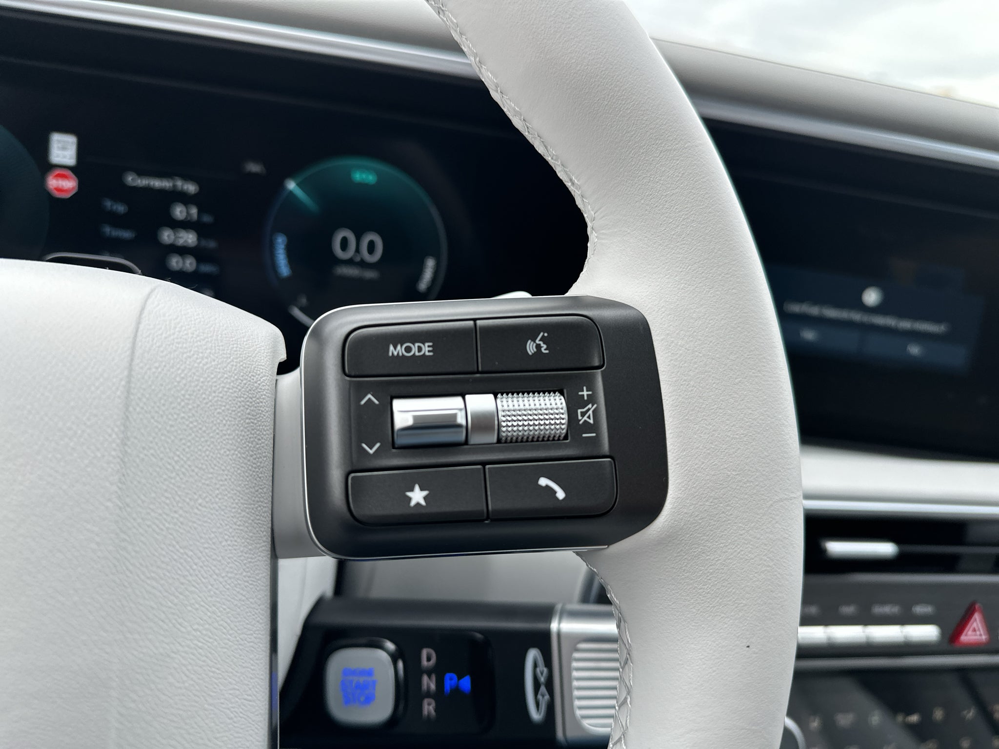2026 Hyundai Palisade Hybrid SEL Premium 8P
