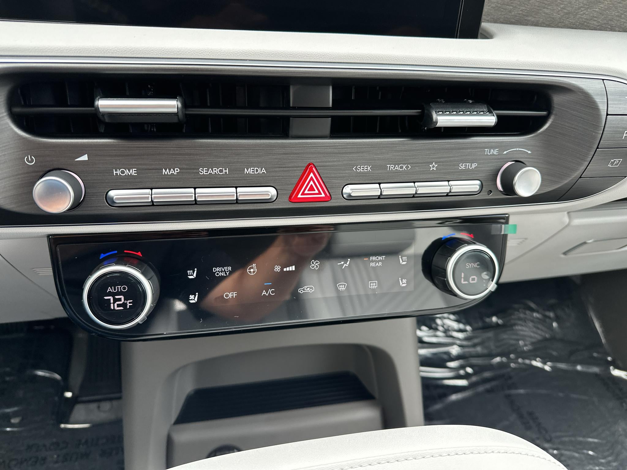 2026 Hyundai Palisade Hybrid SEL Premium 8P