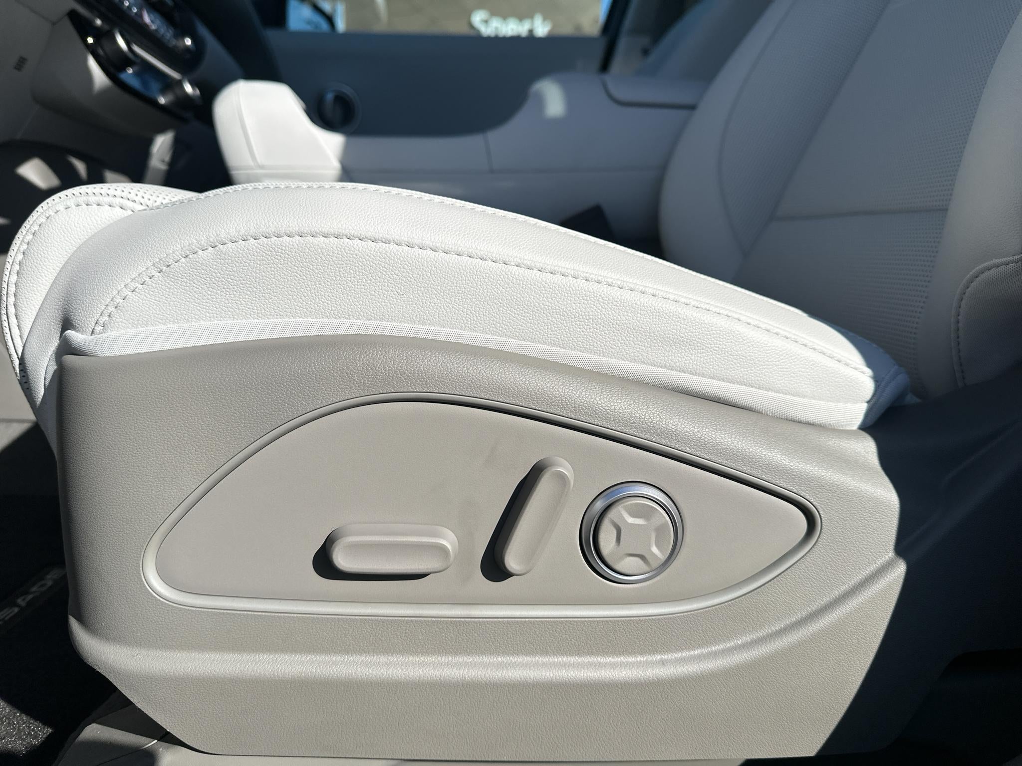 2027 Hyundai Palisade Hybrid Limited 7P