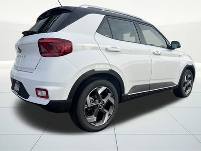 2026 Hyundai Venue SEL w/Two-Tone Roof