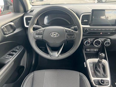 2026 Hyundai Venue SEL w/Two-Tone Roof