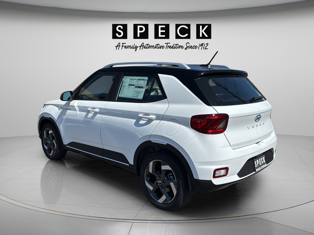 2026 Hyundai Venue SEL w/Two-Tone Roof