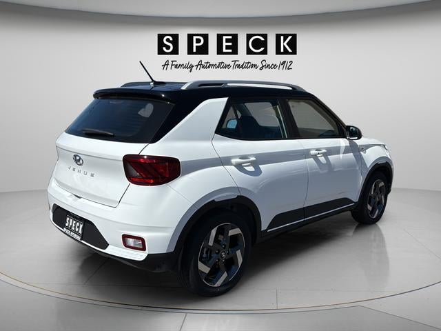 2026 Hyundai Venue SEL w/Two-Tone Roof