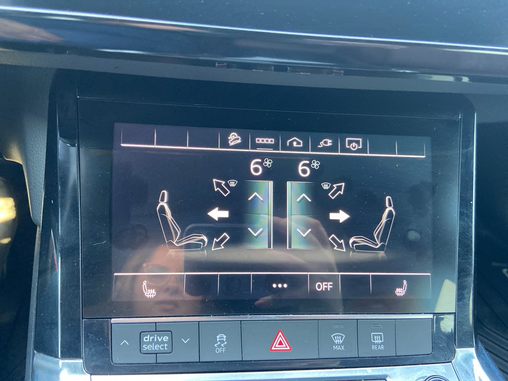 2022 Audi e-tron Premium